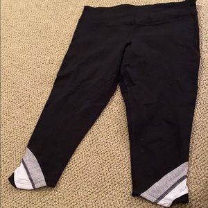 Lululemon cropped leggings
